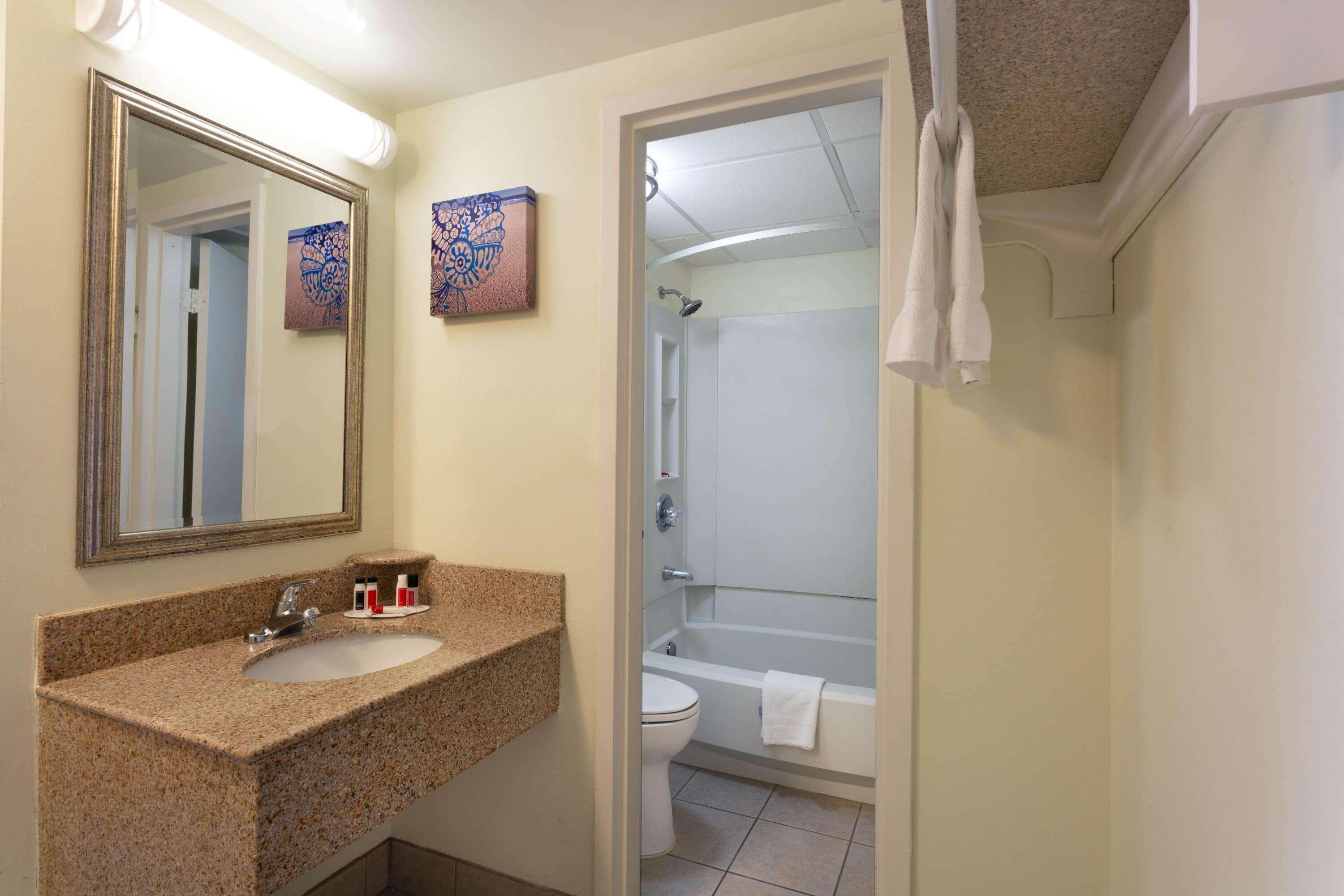 Ramada Plaza By Wyndham Virginia Beach Oceanfront Exterior photo