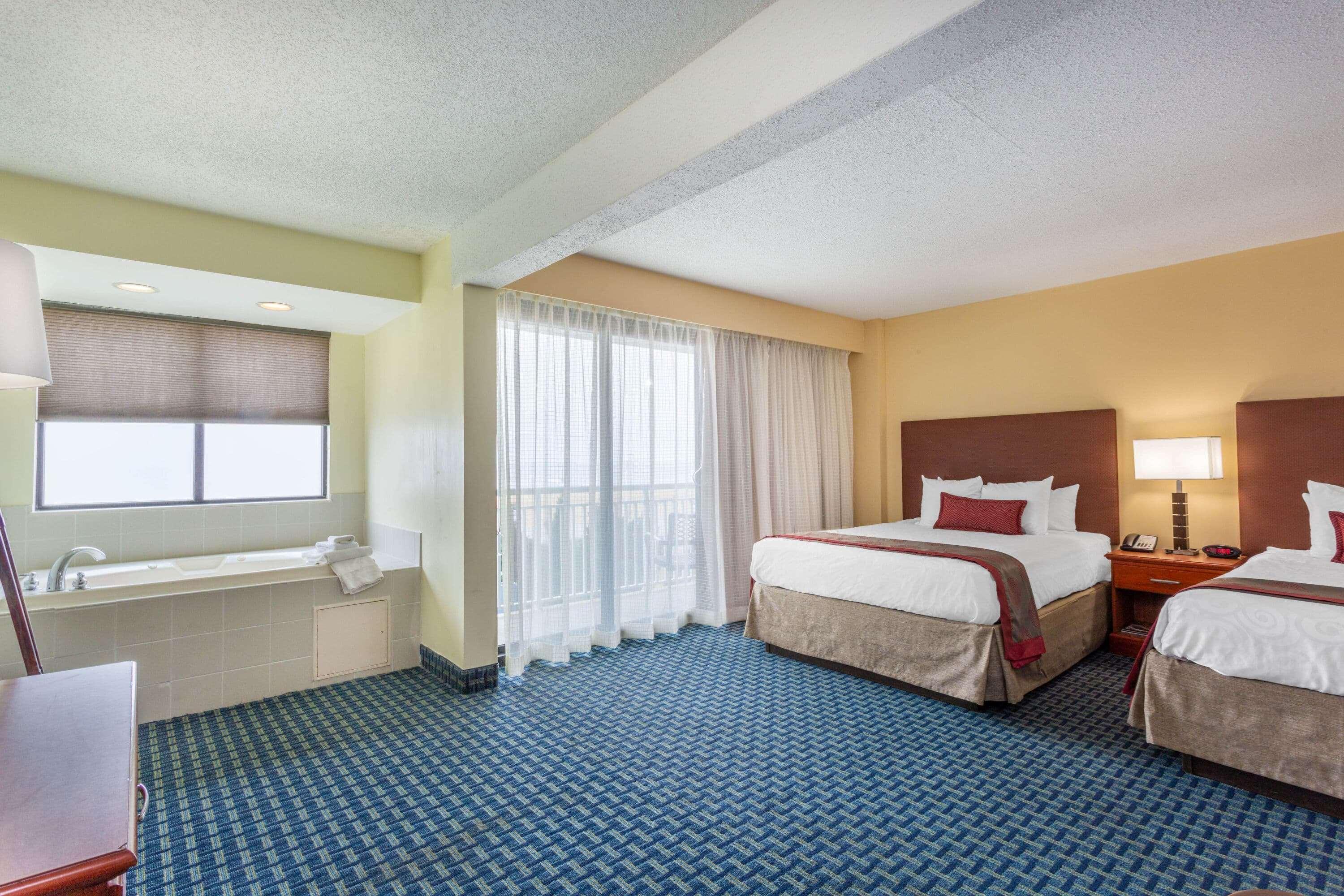 Ramada Plaza By Wyndham Virginia Beach Oceanfront Exterior photo