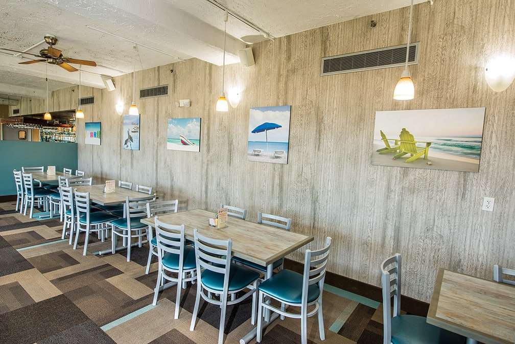 Ramada Plaza By Wyndham Virginia Beach Oceanfront Restaurant photo